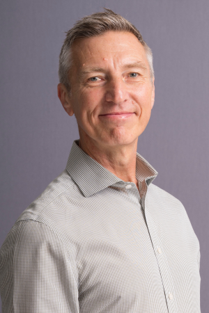 Paul Allison MBE, Aelod Cofrestredig o'r Cyngor